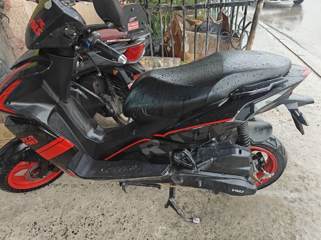 غلاف مقعد الدراجة النارية ضد الماء والشمس – يحمي ويجدد الكرسي